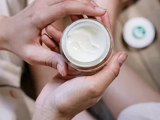 Handcrème voor oudere huid: zo houd je je handen zacht