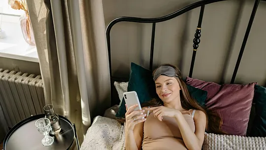 Niet kunnen slapen als je zwanger bent: oorzaken en tips per trimester