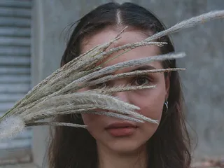 Zonnesnor verwijderen: zo pak je pigment op je bovenlip aan