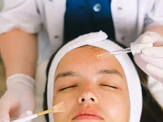 Rode jeukende bultjes op armen en benen: wat is het en wat kun je doen?