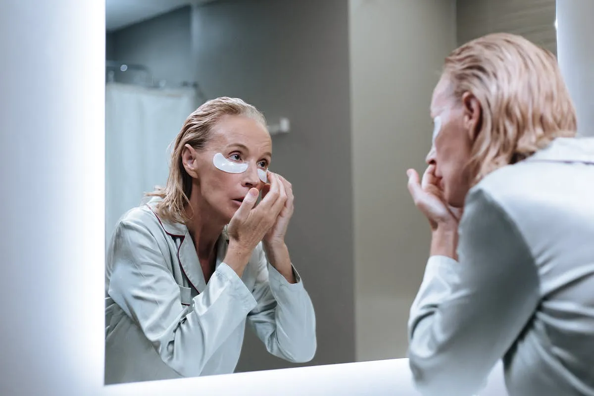 Rimpels onder ogen verminderen: wat werkt en wat niet