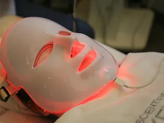 CurrentBody LED masker review: werkt lichttherapie thuis?