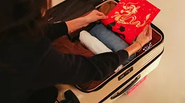 Vakantie skincare routine: wat neem je mee en wat laat je thuis?