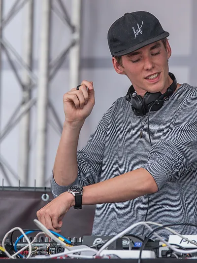 Lost Frequencies