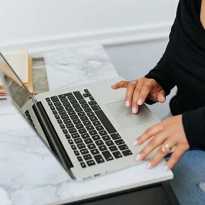 Deze 4 side hustles verdienen je echt cash in 2026