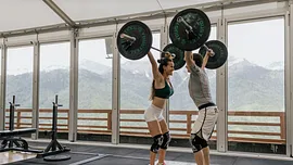 Waarom vrouwen nu kiezen voor gewichten i.p.v. eindeloze cardio