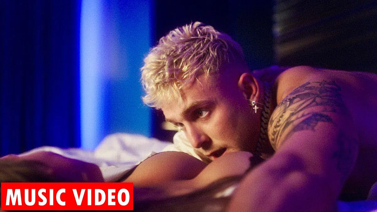 Jake Paul postte schokkende jachtvideo met dode herten en alligator