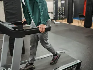 Walking Pad onder je bureau: hype of geldverspilling?