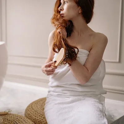 Haaruitval bij vrouwen: de complete gids voor elke situatie