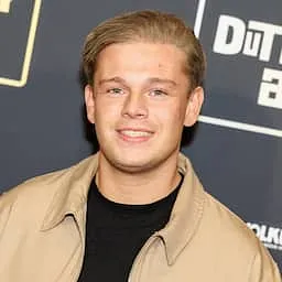 Werkstraffen voor vier verdachten na mishandeling van Dennis Schouten