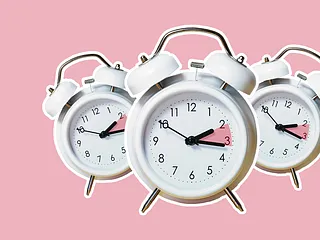 Deze week gaat de zomertijd 2026 in: zo zet je de klok juist