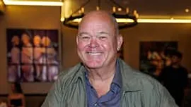 Paul de Leeuw verliest 18 kilo met Mounjaro‑injecties: “Ik loop veel beter”