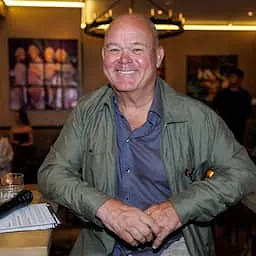 Paul de Leeuw verliest 18 kilo met Mounjaro‑injecties: “Ik loop veel beter”