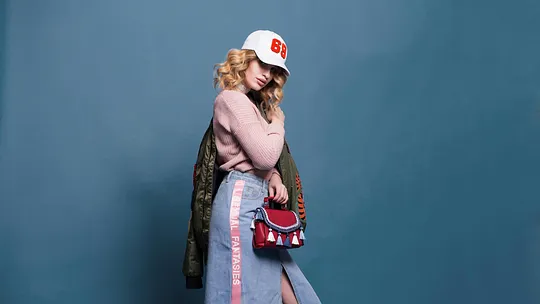 7 modeblunders uit je puberteit die nu weer hot zijn