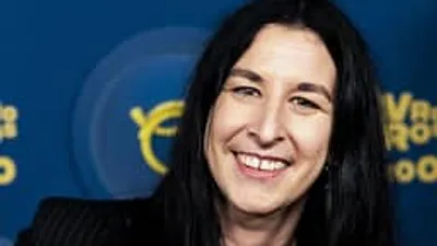 Raven van Dorst over pijnlijk visumproces: genderneutrale X tijdelijk kwijt