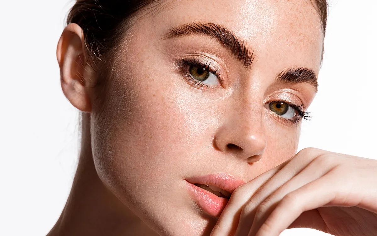 5 slimme skincaretips tegen zichtbare poriën – zo verklein je ze optisch