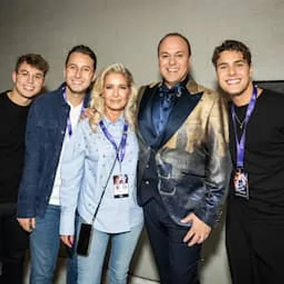 Frans en Mariska Bauer worden opa en oma: kleine Jan is geboren