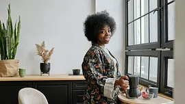 TikTok’s 5 am club: droom of drama voor werkende vrouwen?