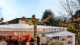 Gordon Heuckeroth verkoopt Blushing Blaricum en focust op zang en media
