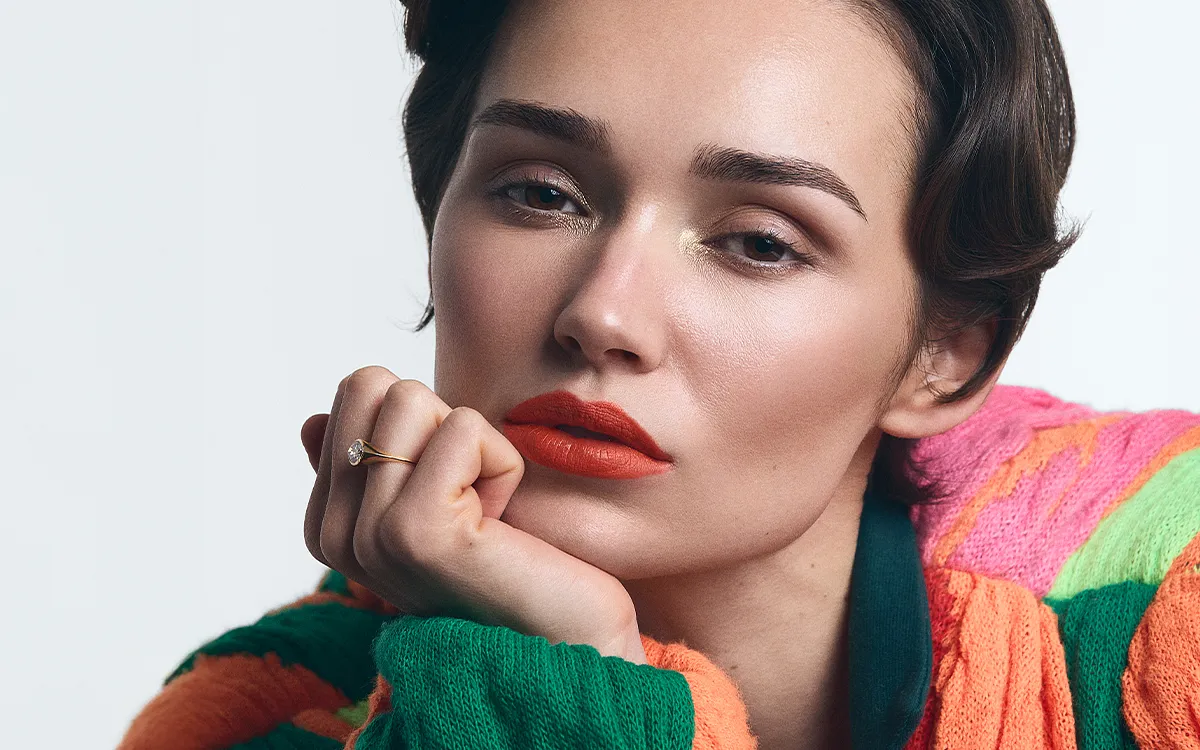 Koele make‑up domineert: zo geef je je look een frisse twist