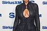 Kim Kardashian bevestigt geruchten over relatie met Lewis Hamilton met Instagram‑foto’s