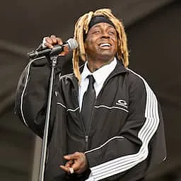 Beveiliger moet Lil Wayne $29.000 schadevergoeding betalen