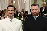 Sam Smith zingt voor het eerst over wederzijdse liefde op nieuwe album Hazel Eyes