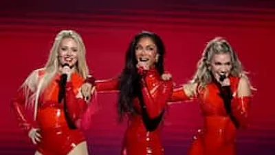 Nicole Scherzinger treedt met brandwond door in Amsterdam