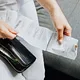 Hoeveel geld slurpt je maandelijkse beautybudget?