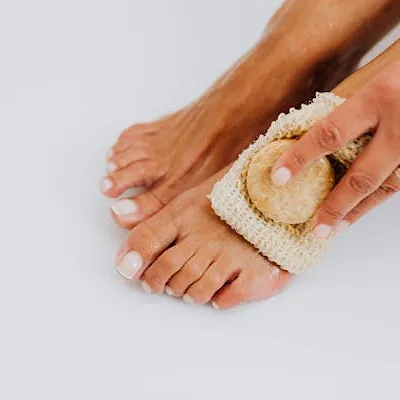 Voetenbad tegen droge voeten: zo maak je het thuis